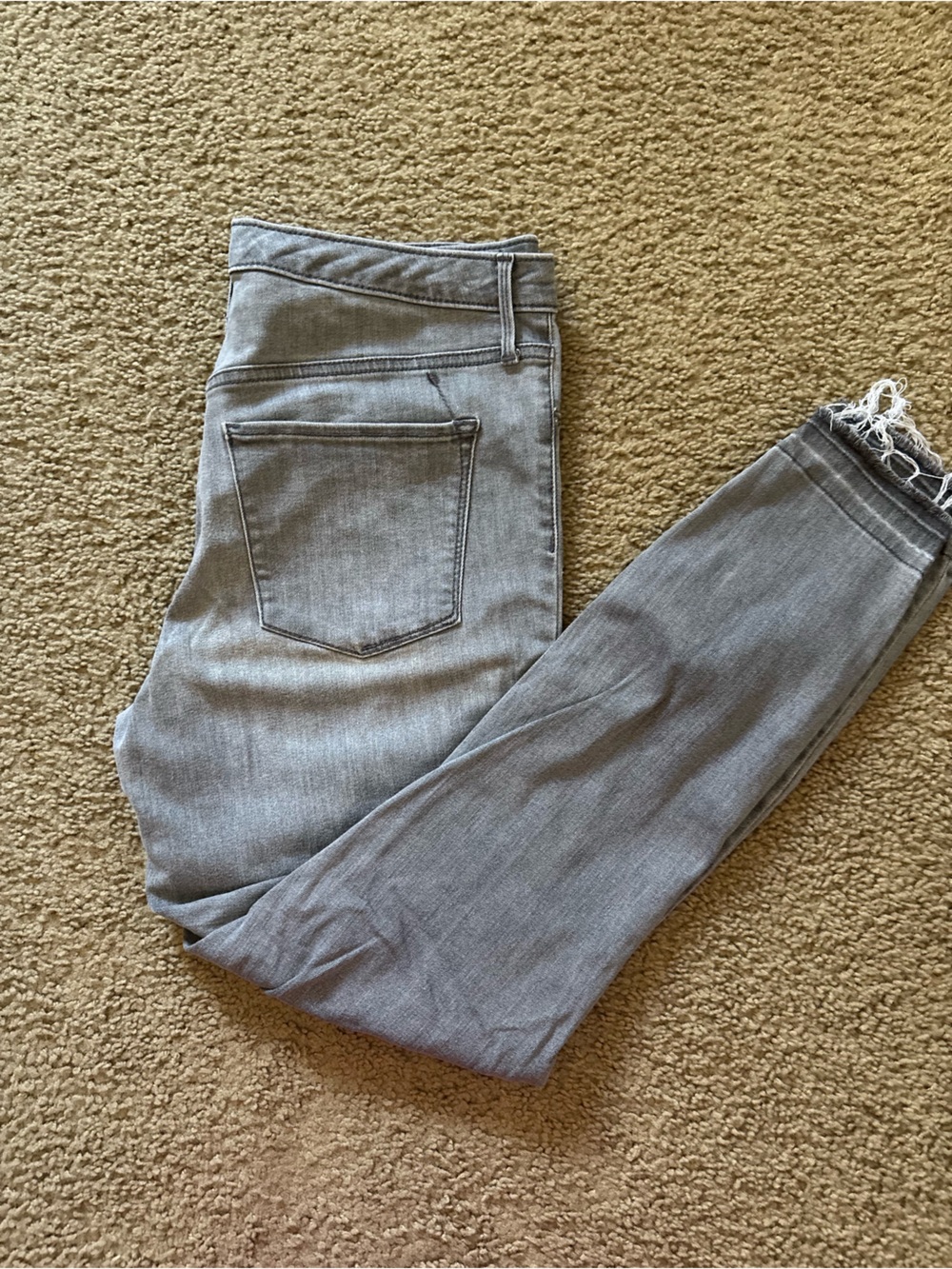 Mossimo Gray Cropped Ankle Jeans size 10